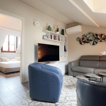 Comecasa 10 Minutes Walk From Duomo 2 Bedroom Apartment Milano Esterno foto