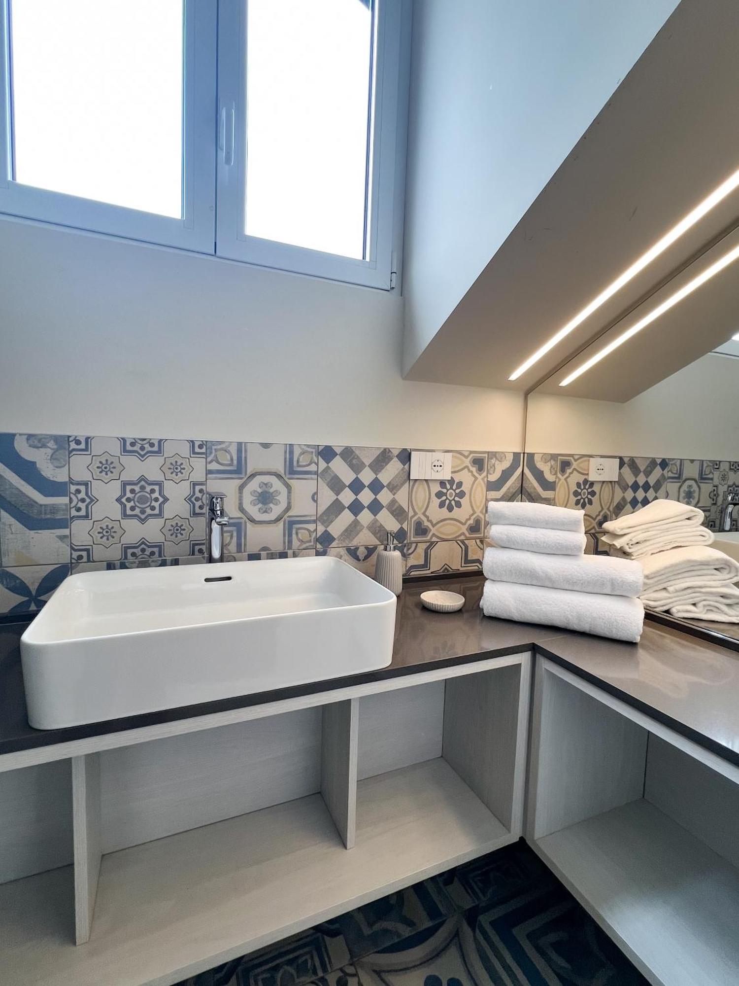 Comecasa 10 Minutes Walk From Duomo 2 Bedroom Apartment Milano Esterno foto