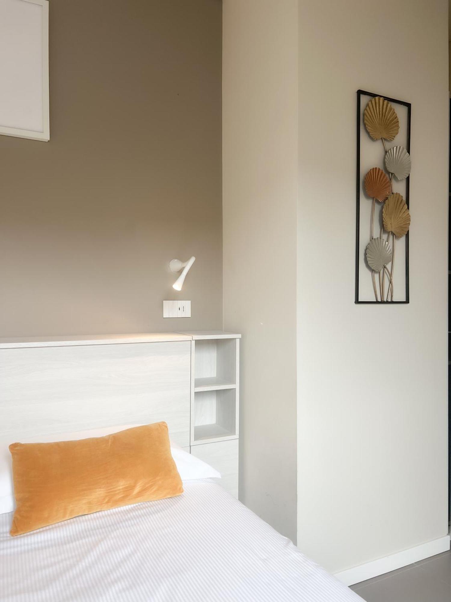 Comecasa 10 Minutes Walk From Duomo 2 Bedroom Apartment Milano Esterno foto