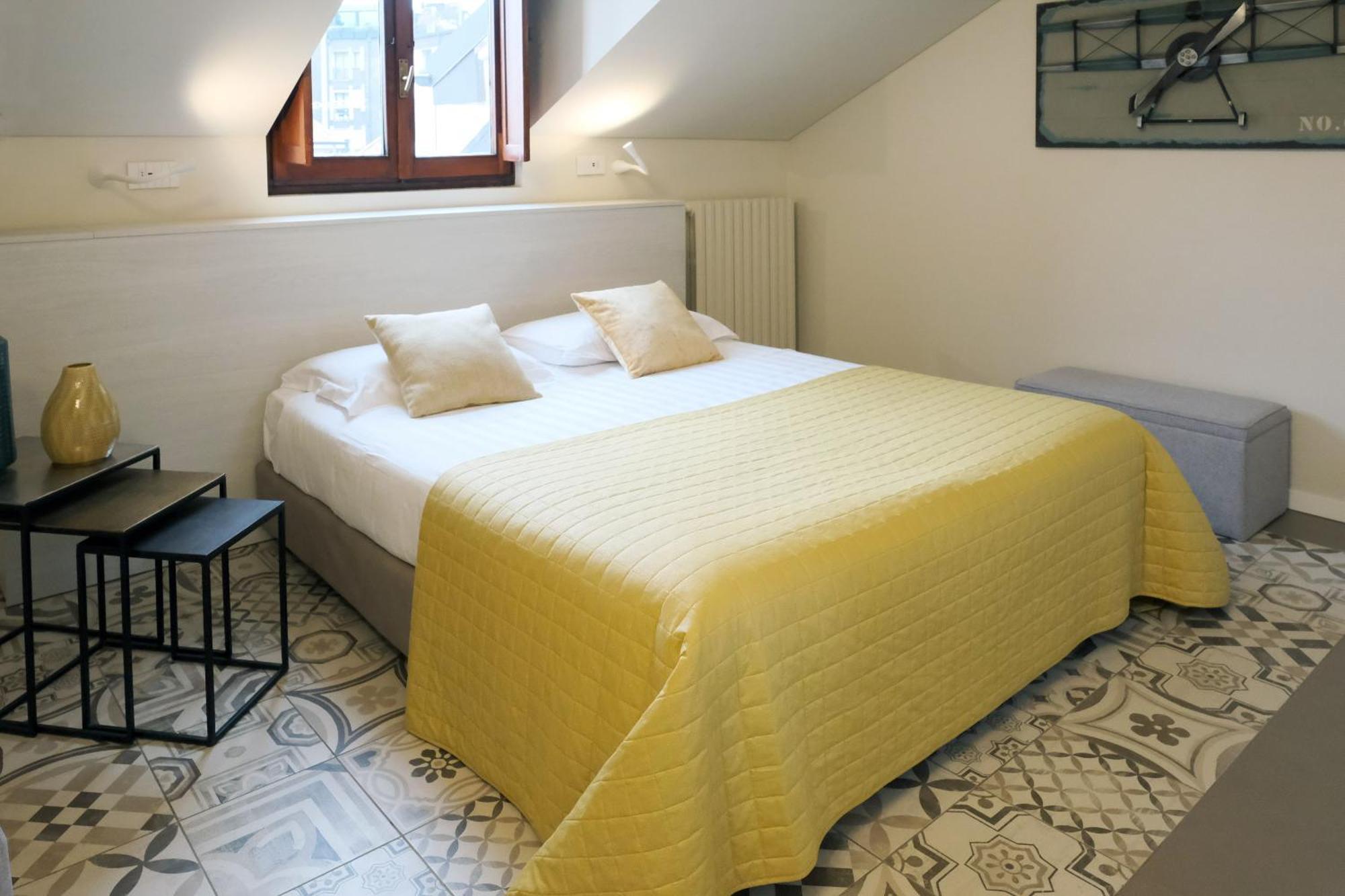 Comecasa 10 Minutes Walk From Duomo 2 Bedroom Apartment Milano Esterno foto