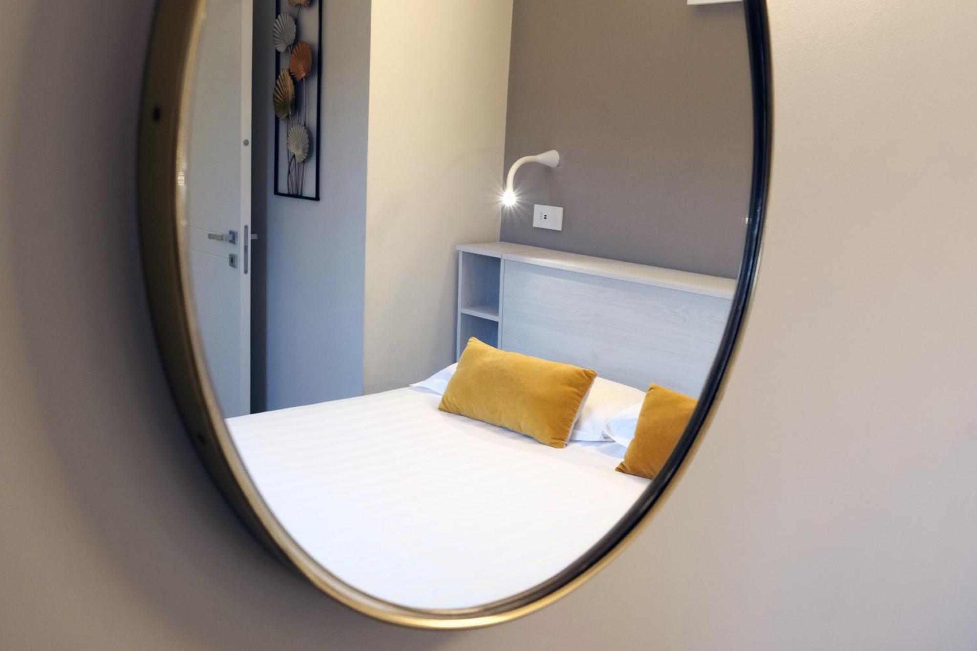 Comecasa 10 Minutes Walk From Duomo 2 Bedroom Apartment Milano Esterno foto
